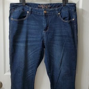 Melissa McCarthy legging jeans 👖